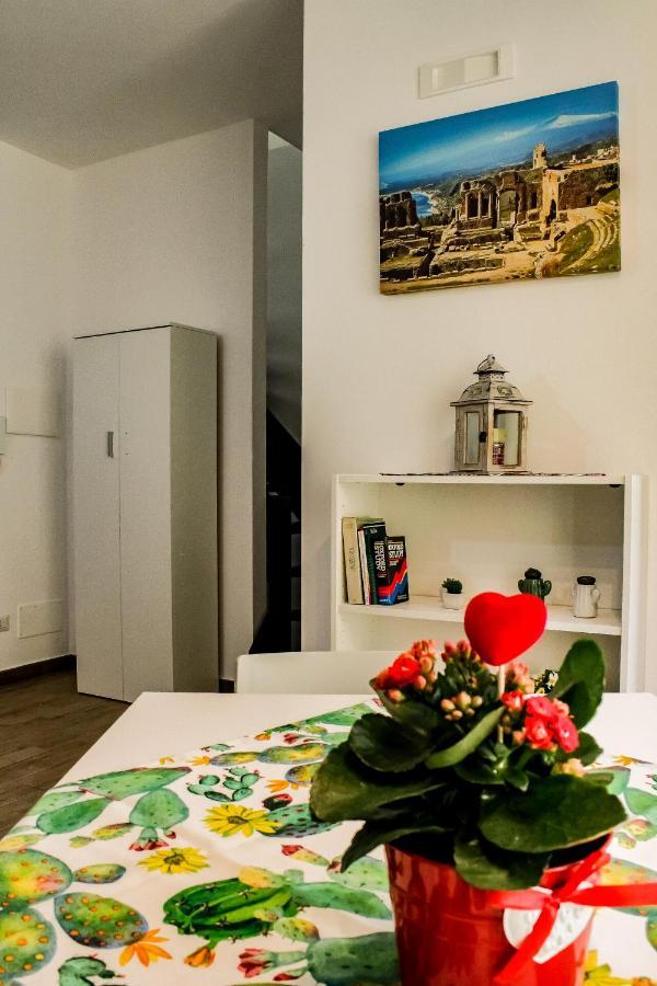 Casa Peppino Apartment Letojanni Luaran gambar