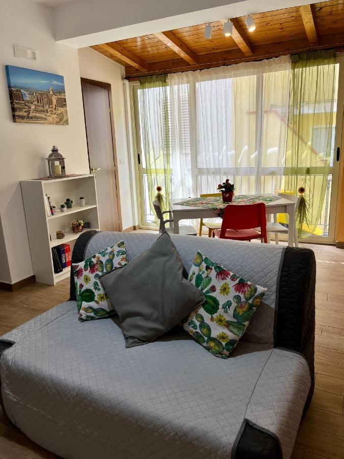 Casa Peppino Apartment Letojanni Luaran gambar