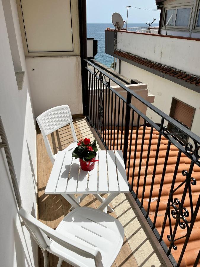 Casa Peppino Apartment Letojanni Luaran gambar