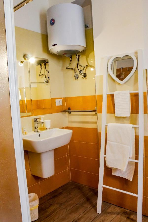 Casa Peppino Apartment Letojanni Luaran gambar
